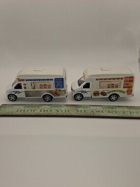 White Toy Food Truck Playset - Set of 2